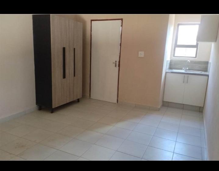 To Let 1 Bedroom Property for Rent in Protea Glen Gauteng