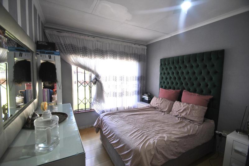 3 Bedroom Property for Sale in Dawn Park Gauteng