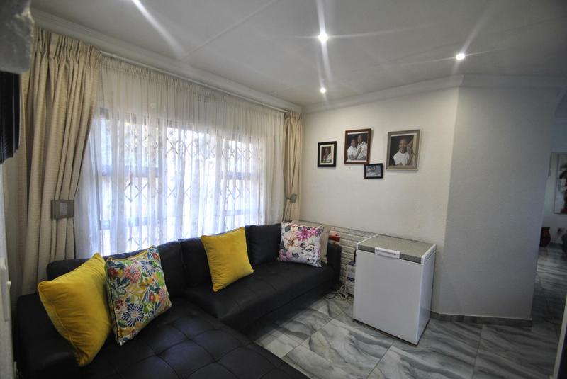 3 Bedroom Property for Sale in Dawn Park Gauteng