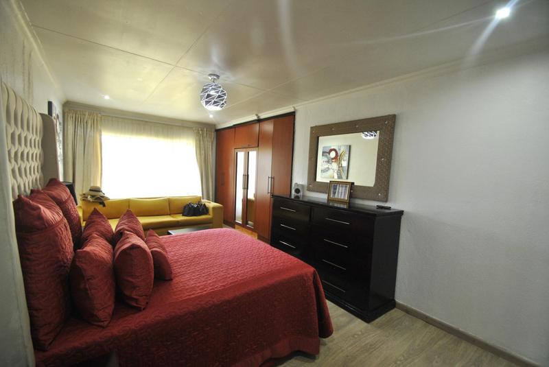 3 Bedroom Property for Sale in Dawn Park Gauteng