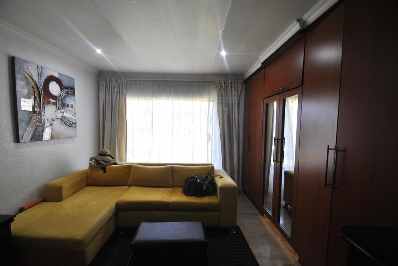 3 Bedroom Property for Sale in Dawn Park Gauteng