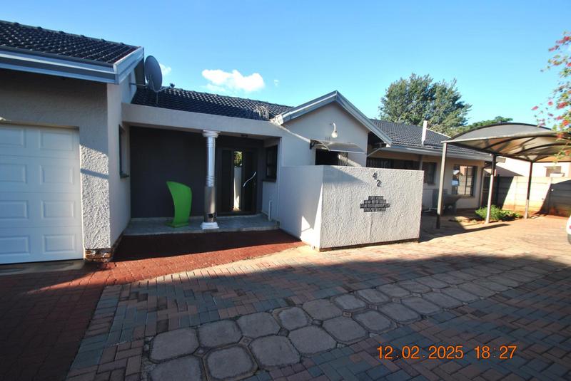 3 Bedroom Property for Sale in Dawn Park Gauteng