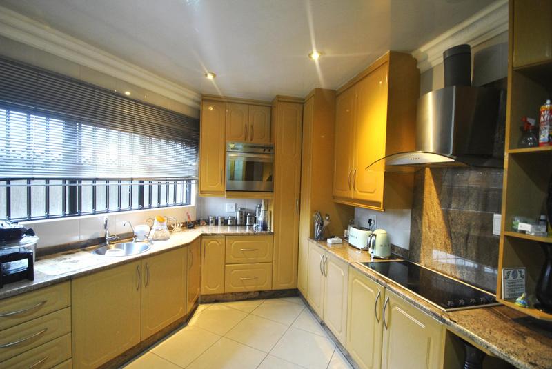 3 Bedroom Property for Sale in Sonneveld Gauteng