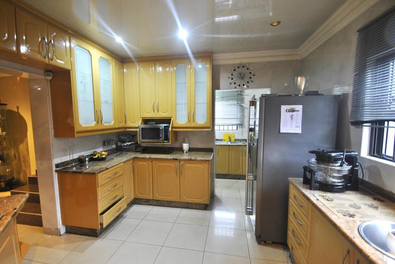 3 Bedroom Property for Sale in Sonneveld Gauteng