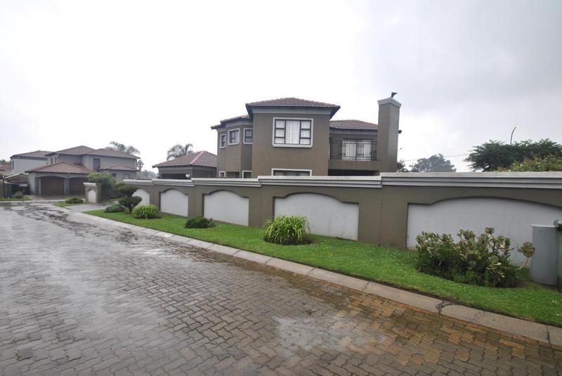 3 Bedroom Property for Sale in Sonneveld Gauteng