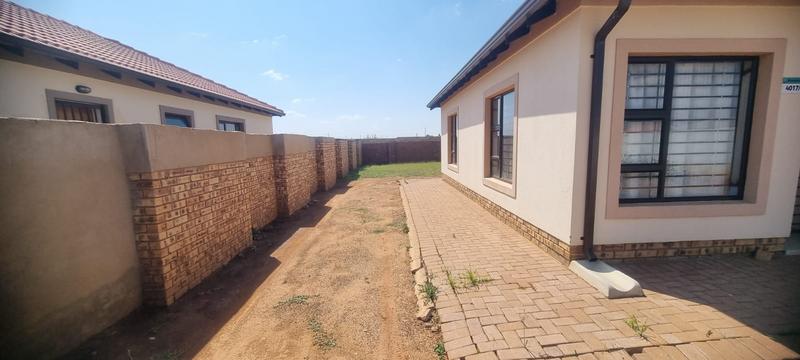 2 Bedroom Property for Sale in Westonaria Gauteng