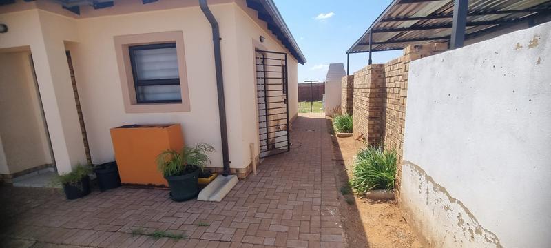 2 Bedroom Property for Sale in Westonaria Gauteng