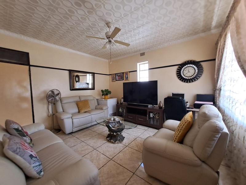 2 Bedroom Property for Sale in Germiston South Gauteng
