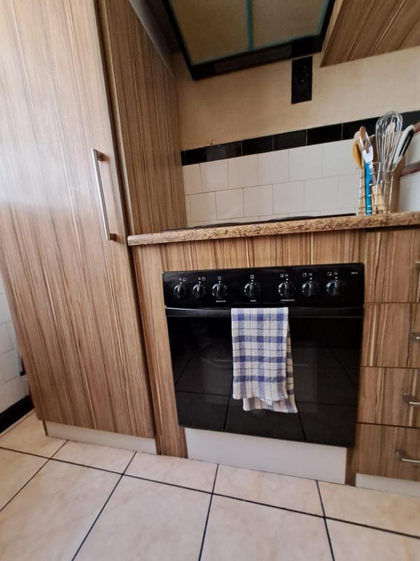 2 Bedroom Property for Sale in Germiston South Gauteng