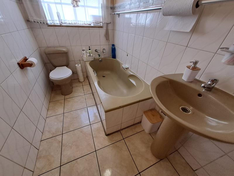 2 Bedroom Property for Sale in Germiston South Gauteng