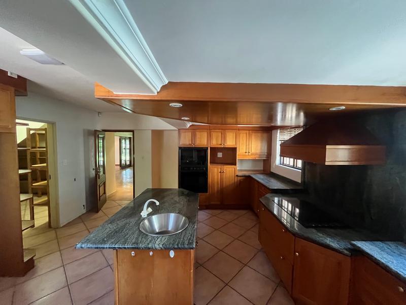 5 Bedroom Property for Sale in Waterkloof Heights Gauteng