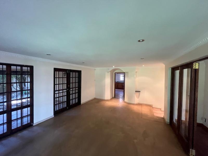 5 Bedroom Property for Sale in Waterkloof Heights Gauteng