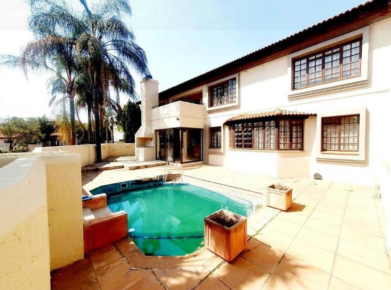 5 Bedroom Property for Sale in Waterkloof Heights Gauteng