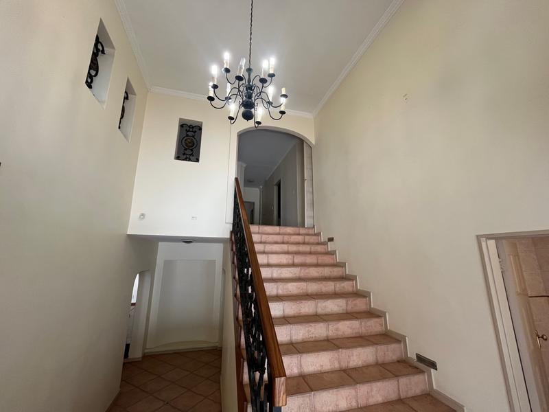 5 Bedroom Property for Sale in Waterkloof Heights Gauteng