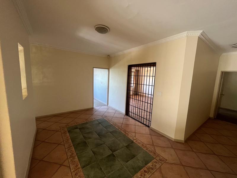 5 Bedroom Property for Sale in Waterkloof Heights Gauteng