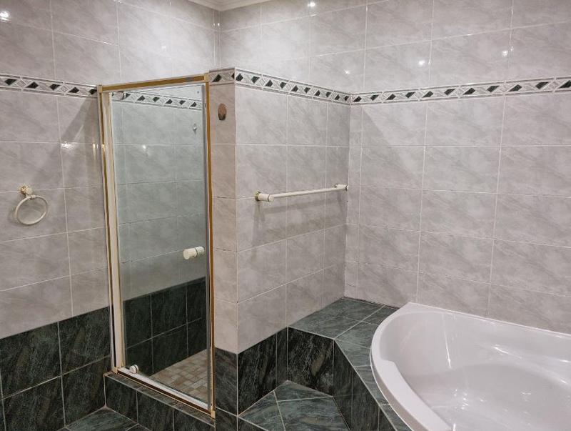 5 Bedroom Property for Sale in Waterkloof Heights Gauteng