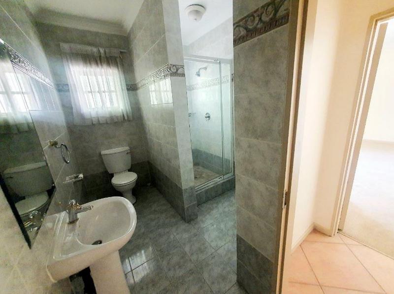 5 Bedroom Property for Sale in Waterkloof Heights Gauteng