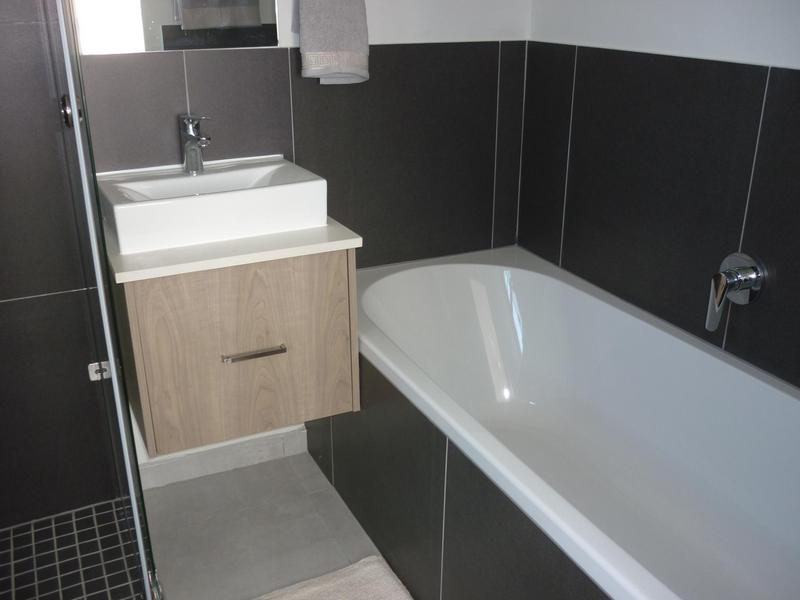 2 Bedroom Property for Sale in Kyalami Gauteng