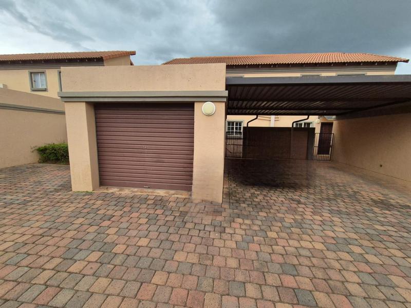 2 Bedroom Property for Sale in Annlin Gauteng