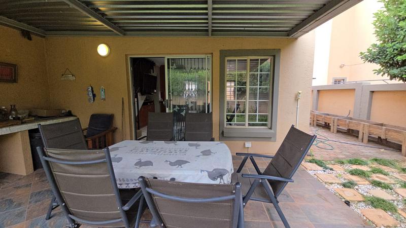 2 Bedroom Property for Sale in Annlin Gauteng