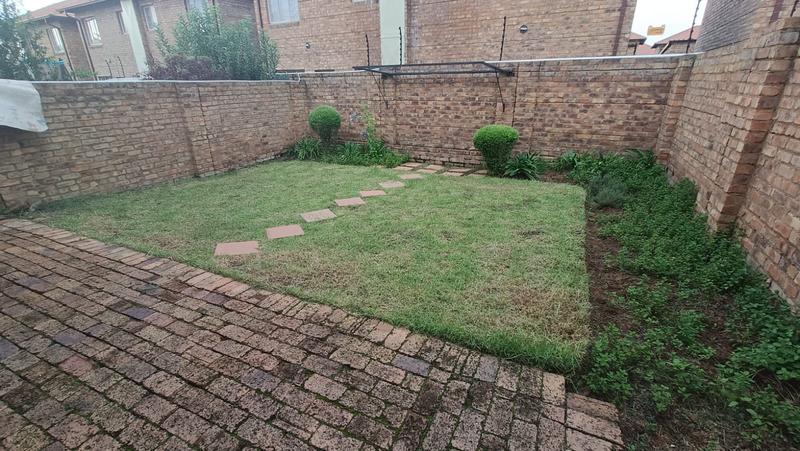 3 Bedroom Property for Sale in Annlin Gauteng