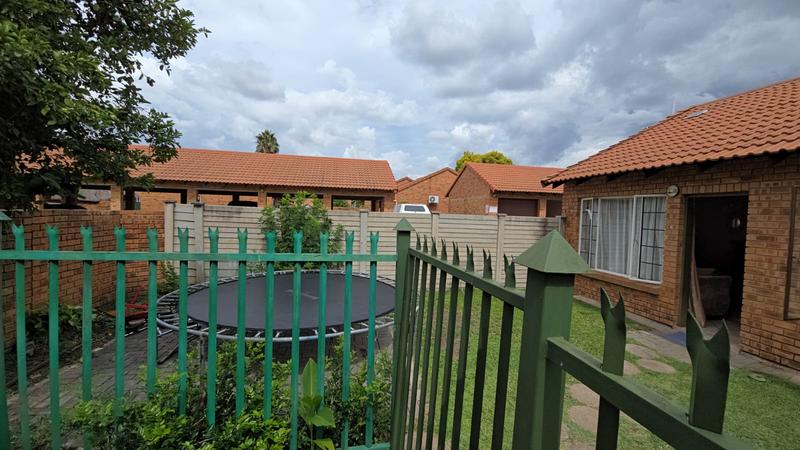 3 Bedroom Property for Sale in Annlin Gauteng