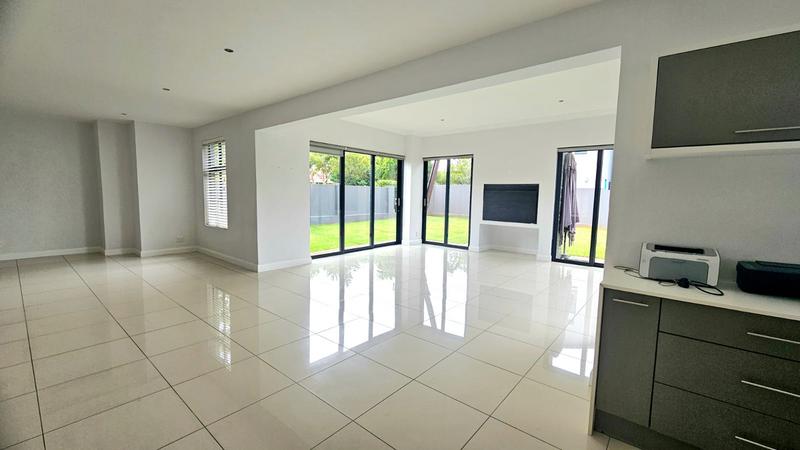 3 Bedroom Property for Sale in Midstream Hill Gauteng