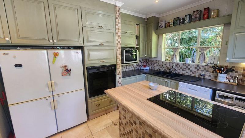 3 Bedroom Property for Sale in Brackendowns Gauteng