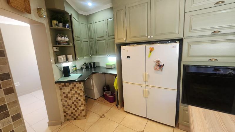 3 Bedroom Property for Sale in Brackendowns Gauteng