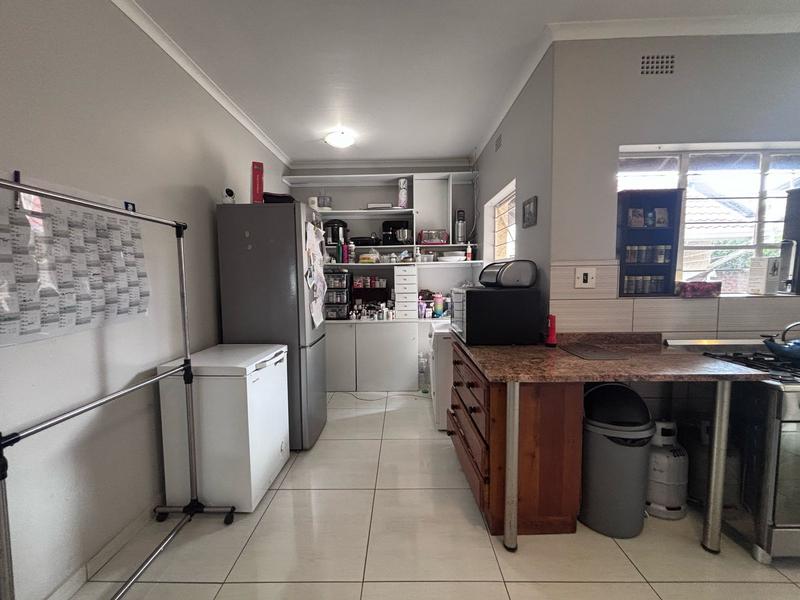 4 Bedroom Property for Sale in Florida Glen Gauteng