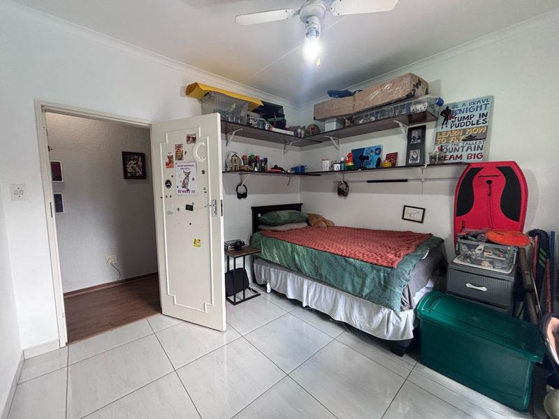 4 Bedroom Property for Sale in Florida Glen Gauteng