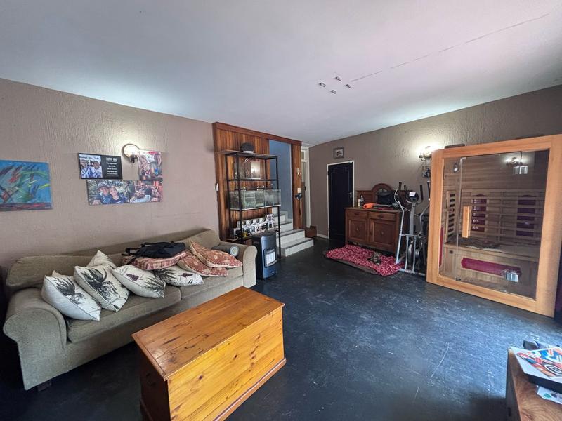 4 Bedroom Property for Sale in Florida Glen Gauteng