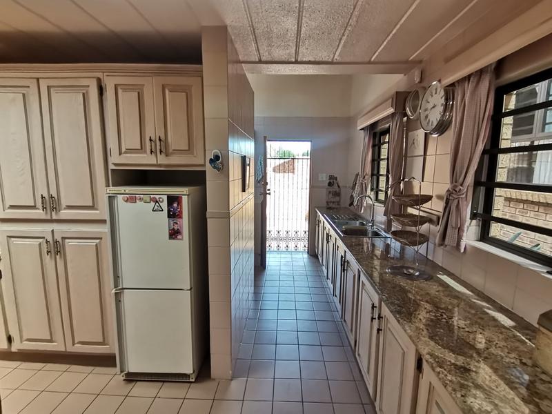 5 Bedroom Property for Sale in Vanderbijlpark SE 3 Gauteng