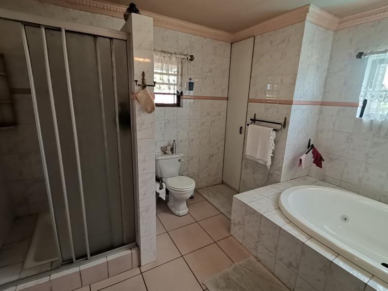 5 Bedroom Property for Sale in Vanderbijlpark SE 3 Gauteng