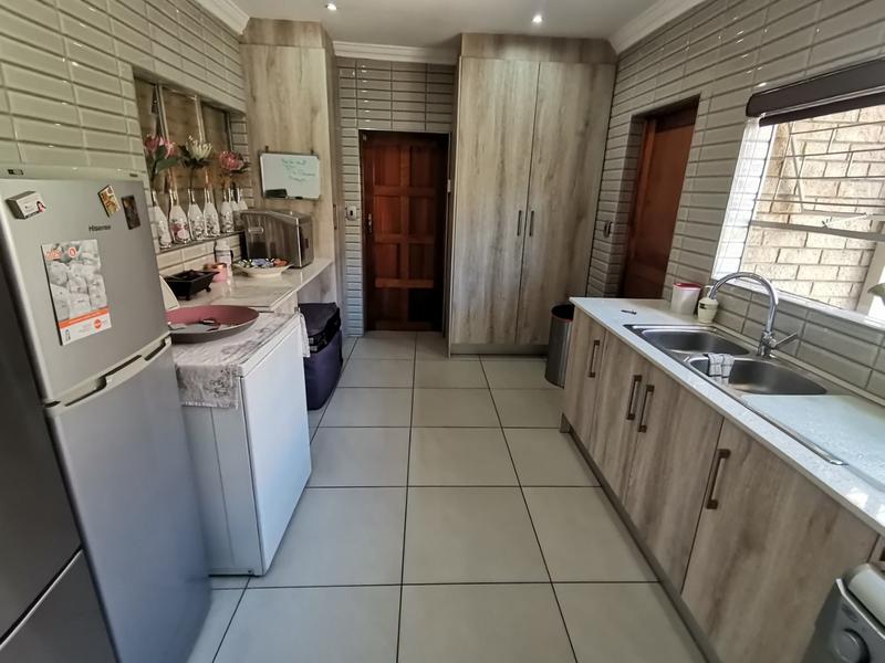 4 Bedroom Property for Sale in Vanderbijlpark SE 3 Gauteng