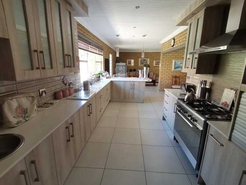4 Bedroom Property for Sale in Vanderbijlpark SE 3 Gauteng