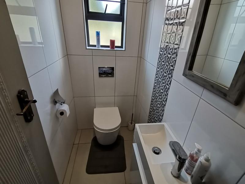 4 Bedroom Property for Sale in Vanderbijlpark SE 3 Gauteng