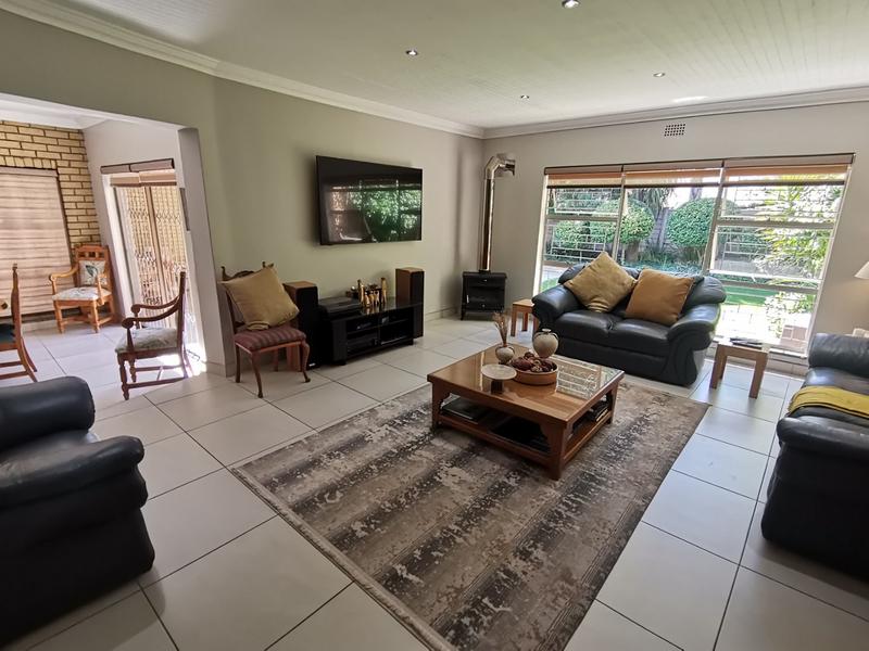 4 Bedroom Property for Sale in Vanderbijlpark SE 3 Gauteng