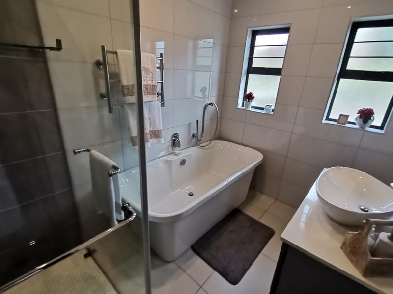 4 Bedroom Property for Sale in Vanderbijlpark SE 3 Gauteng