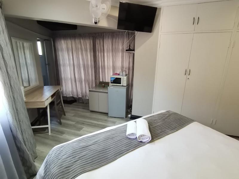 8 Bedroom Property for Sale in Vanderbijlpark SW 5 Gauteng