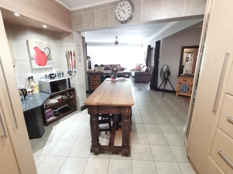 8 Bedroom Property for Sale in Vanderbijlpark SW 5 Gauteng