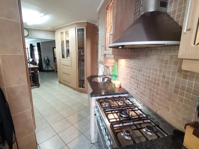 8 Bedroom Property for Sale in Vanderbijlpark SW 5 Gauteng
