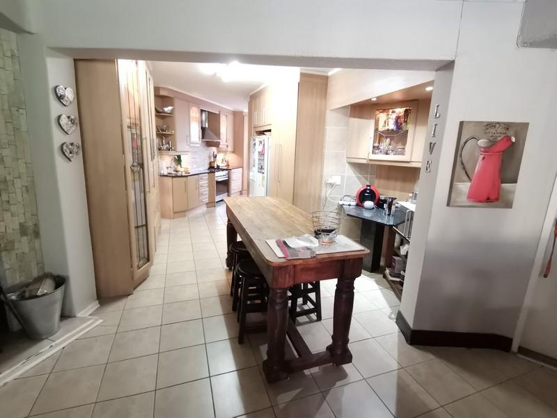 8 Bedroom Property for Sale in Vanderbijlpark SW 5 Gauteng