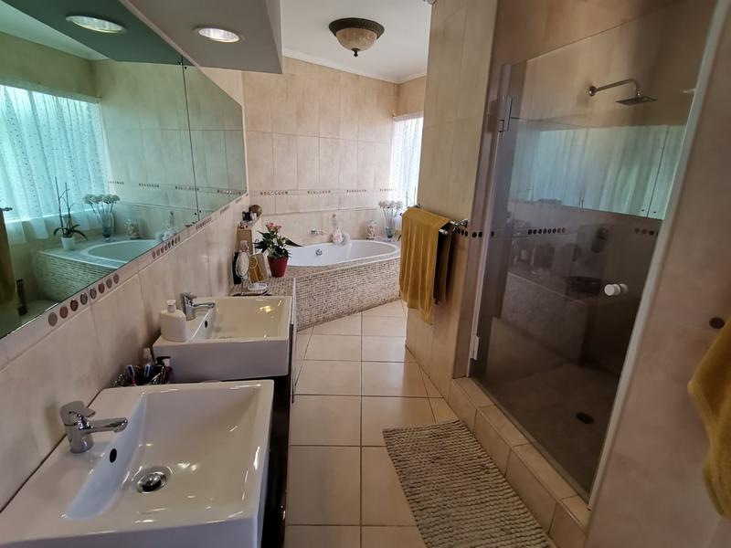 8 Bedroom Property for Sale in Vanderbijlpark SW 5 Gauteng