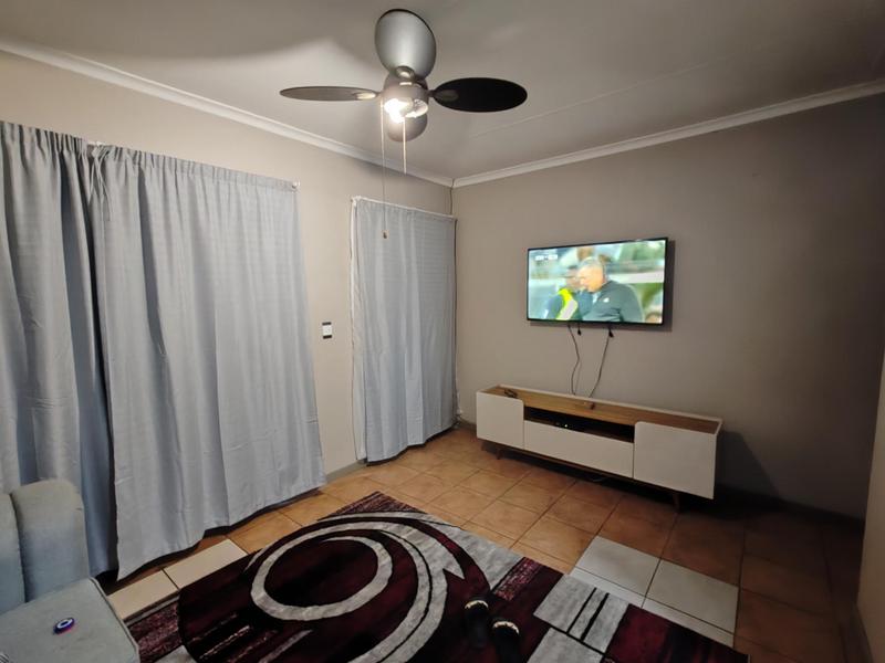 2 Bedroom Property for Sale in Kookrus Gauteng