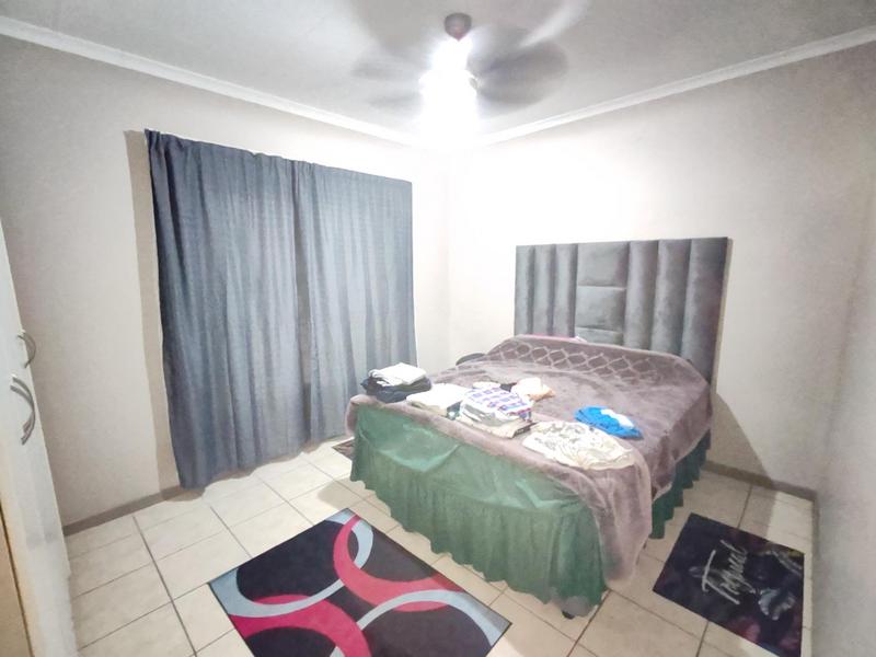 2 Bedroom Property for Sale in Kookrus Gauteng
