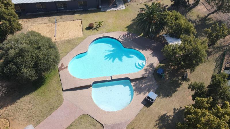 5 Bedroom Property for Sale in Vaal Marina Gauteng