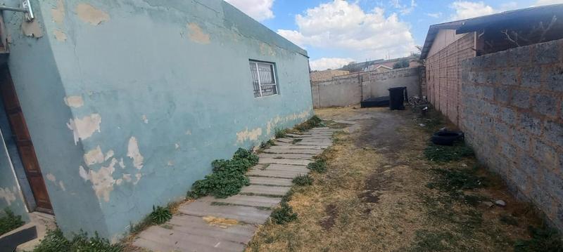 15 Bedroom Property for Sale in Rhodesfield Gauteng