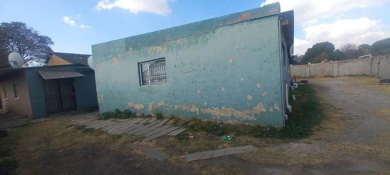 15 Bedroom Property for Sale in Rhodesfield Gauteng