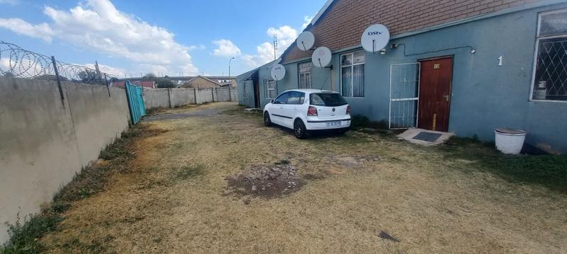 15 Bedroom Property for Sale in Rhodesfield Gauteng